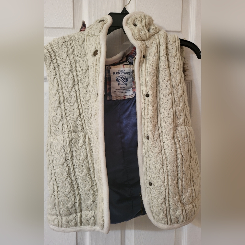 Heritage Ivory Cable Knit Vest